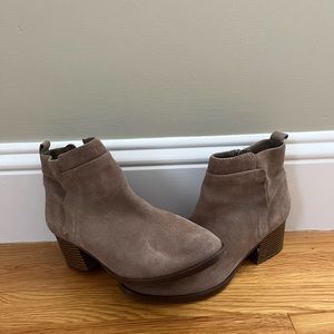 Taupe heeled boots
